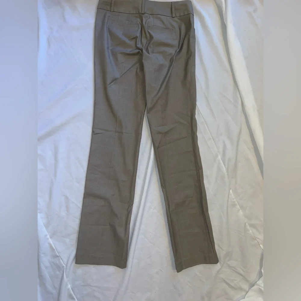 Banana Republic Taupe Dress Pants size 2 woman’s slacks - Picture 6 of 7